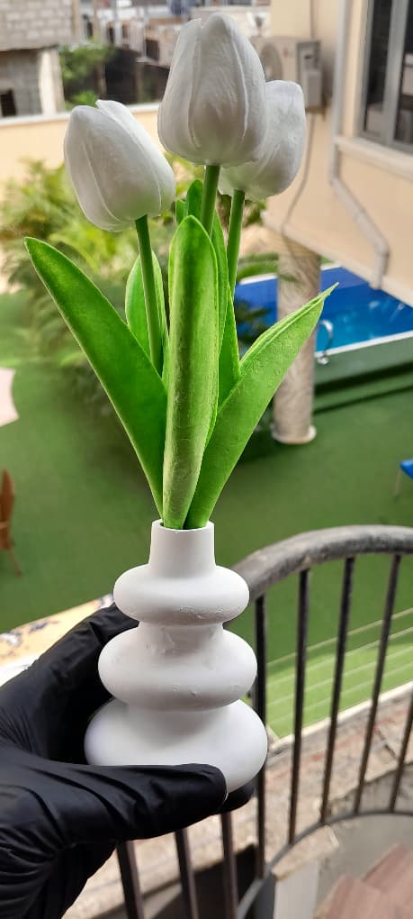 Medium Vase
